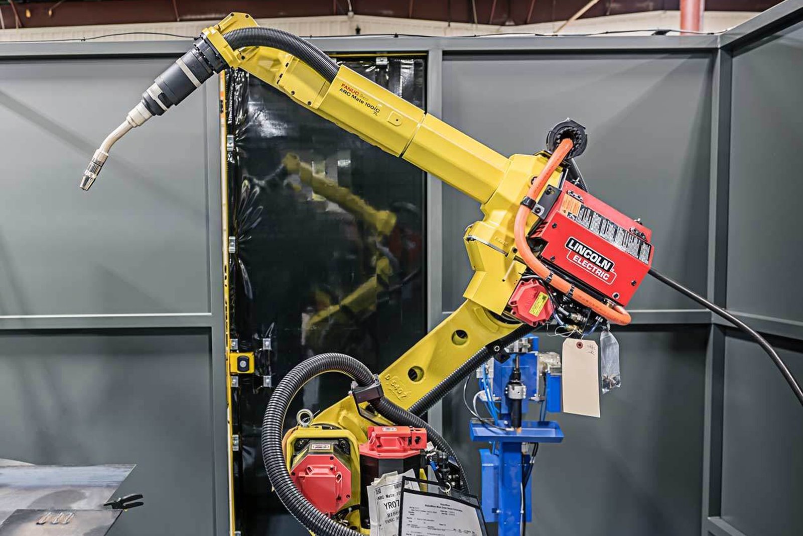 Robotic Welding Cell